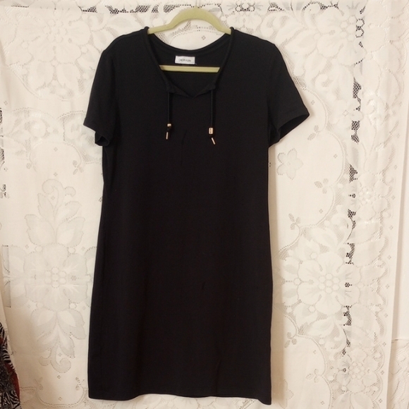 - Calvin Klein Black Short Sleeve Tee Dress - Picture 1 of 7